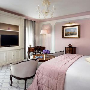 Suite à 1 Chambre à Coucher Lit King-Size